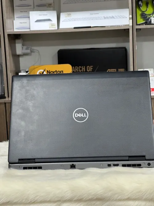 DELL PRECISION 7530 I7 8750H 16GO 256Go SSD NVIDIA QUADRO P1000 4GO 