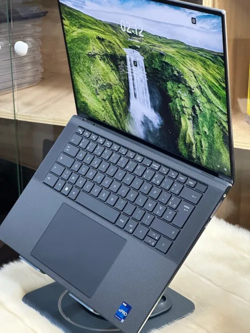DELL XPS 15 9530 I7 13700H 16GO DDR5 512GO SSD NVIDIA GEFORCE RTX4050 6GO NEUF SOUS EMBALLAGE 