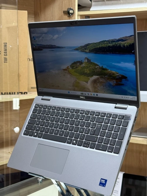 DELL LATITUDE 5550 ULTRA 5 135H 16GO 512GO SSD NVME