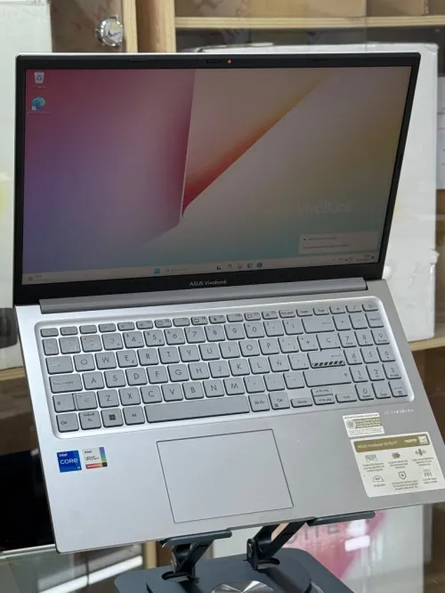 ASUS VIVOBOOK 15 X1504ZA I7 1255U 16GO 1TO SSD NVME