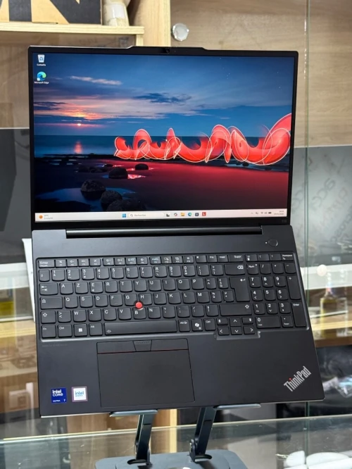 LENOVO THINKPAD E16 GEN 2 ULTRA 7 155H 16GO 512GO SSD NVME
