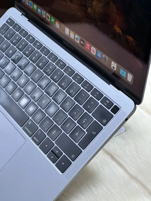 MACBOOK AIR RETINA 13.3 2018 I5 1.6GHZ 8GO 128GO SSD CYCLE 176