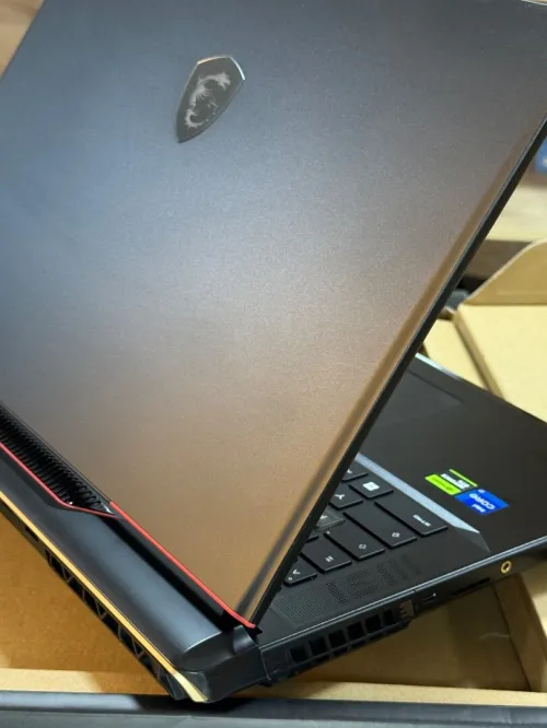 MSI RAIDER GE78HX 13VG I7 13700Hx 32GO 2TO SSD NVIDIA GEFORCE RTX4070 8GO NEUF SOUS EMBALLAGE 