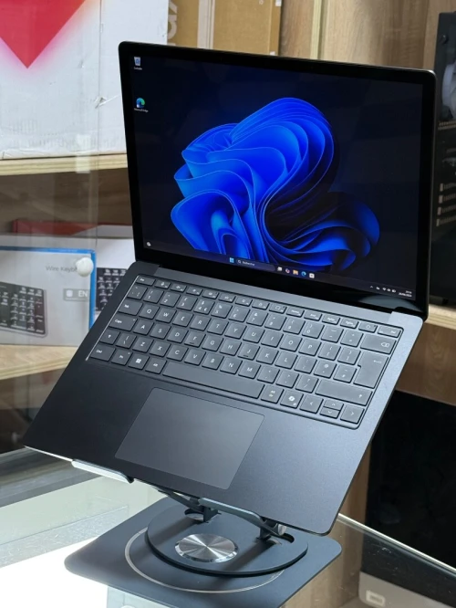 SURFACE LAPTOP 6 BLACK ÉDITION INTEL CORE ULTRA 7 165H 16GO 512GO SSD NVME TACTILE 