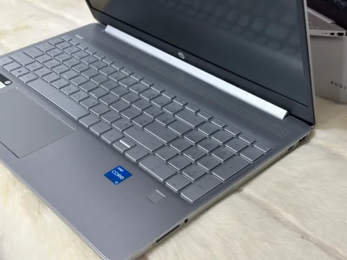 HP LAPTOP 15 DY1531WM I3 1215U 8GO 256GO SSD NEUF SOUS EMBALLAGE 