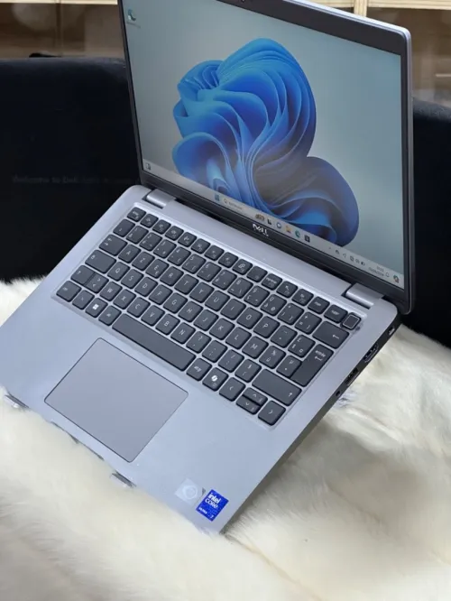 DELL LATITUDE 5450 2024 CORE ULTRA 7 165U 32GO DDR5 512GO SSD NEUF JAMAIS UTILISÉ 