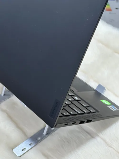 LENOVO THINKPAD X1 CARBON GEN 11 I5 VPRO 1335U 16GO DDR5 6400MHZ 256GO SSD NVME 