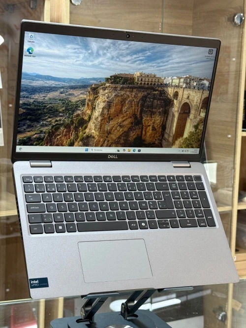 DELL LATITUDE 5550 ULTRA 5 135U 16GO 256GO SSD NVME