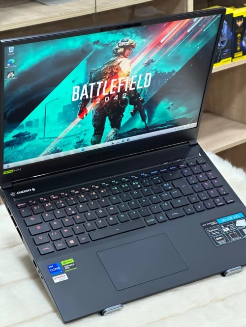 MEDION ERAZER MAJOR X20 I7 13700HX 16GO DDR5 1TO SSD NVIDIA GEFORCE RTX4070 8GO GDDR6 