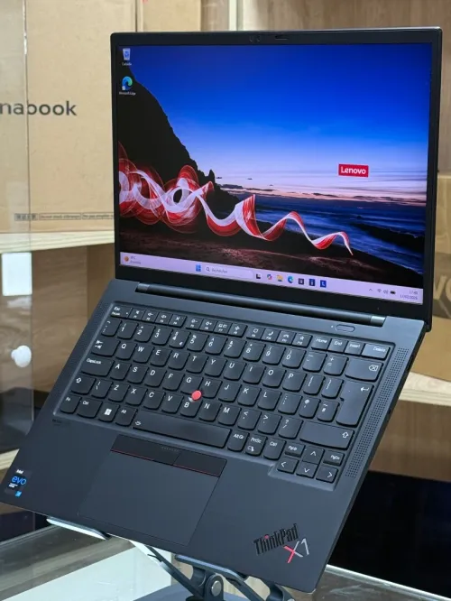 LENOVO THINKPAD X1 CARBON GEN 9 I7 EVO 1165G7 32GO 256GO SSD TACTILE