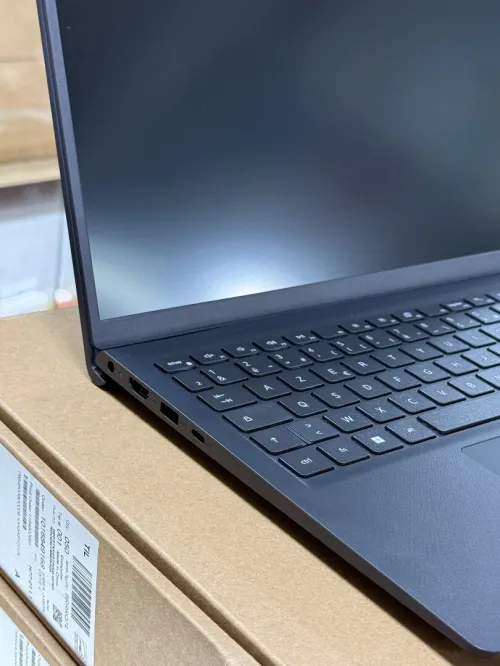 DELL VOSTRO 15 3530 I5 1335U 8GO 512GO SSD NEUF SOUS EMBALLAGE