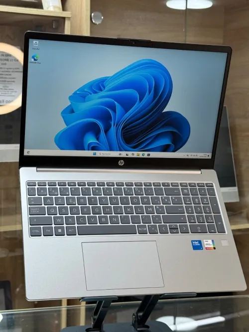 HP LAPTOP 15 FD0XXX INTEL CORE 5 120U 16GO 512GO SSD NVME