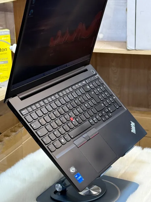 LENOVO THINKPAD E15 GEN 4 I5 1225U 8GO 256GO SSD NVME 