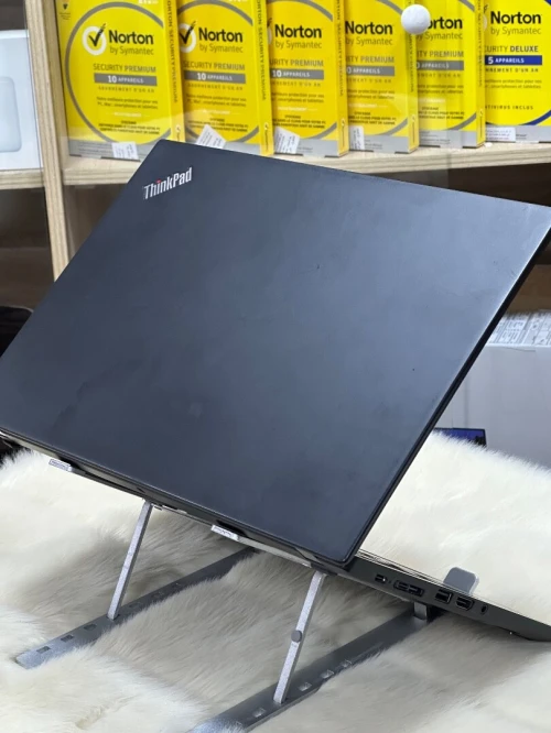 LENOVO THINKPAD T14s I7 10610U 16GO 256GO SSD TACTILE 