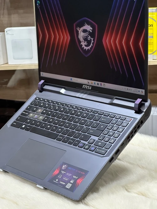 MSI VECTOR 16 HX A13VHG I9 13980HX 32GO DDR5 1TO SSD NVIDIA GEFORCE RTX4080 12GO GDDR6