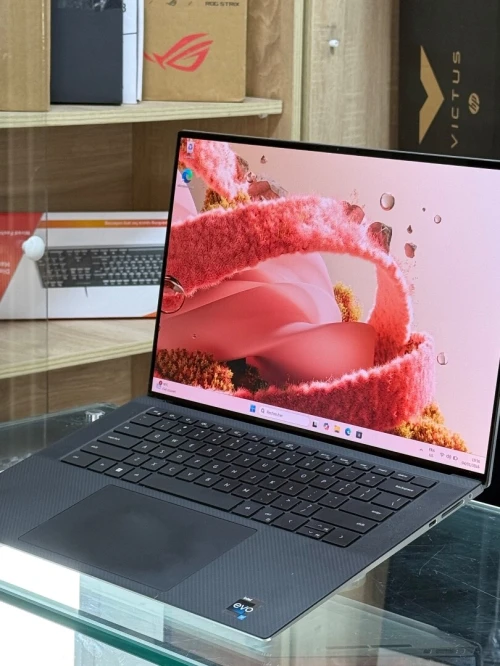 DELL XPS 15 9530 I9 13900H 32GO 1TO SSD NVIDIA GEFORCE RTX4060 8GO GDDR6 4K TACTILE