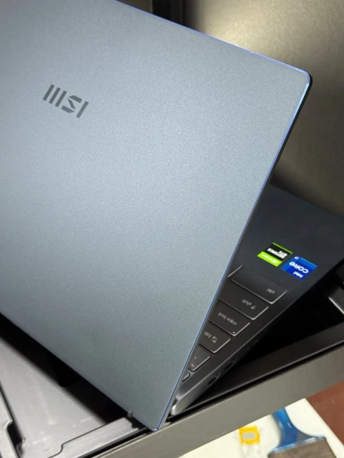 MSI PRESTIGE 14 A11SC I7 1185G7 16GO 1TO SSD NVIDIA GEFORCE GTX1650 4GO NEUF SOUS EMBALLAGE 