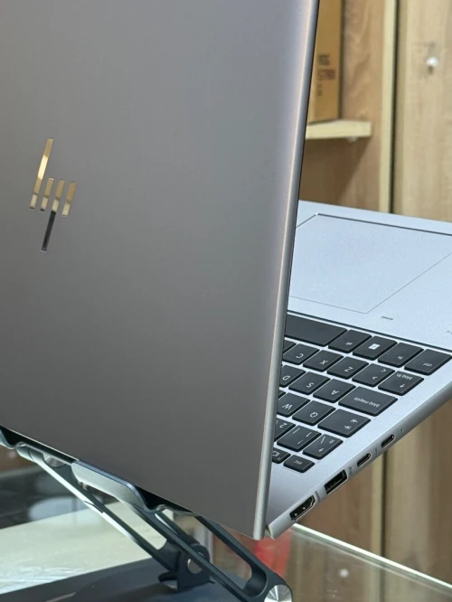 HP ZBOOK FIREFLY 16 G11 ULTRA 7 155H 32GO 1TO SSD NVME