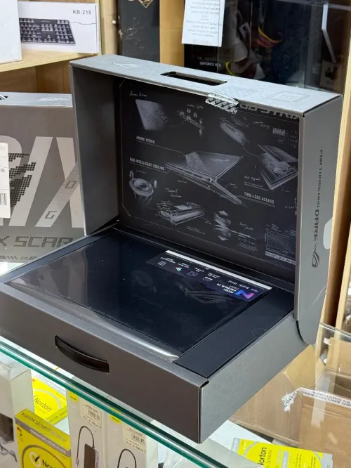 ASUS ROG STRIX SCAR 16 G635LX INTEL CORE ULTRA 9 275Hx 32GO 2TO SSD NVIDIA GEFORCE RTX5090 24Go NEUF