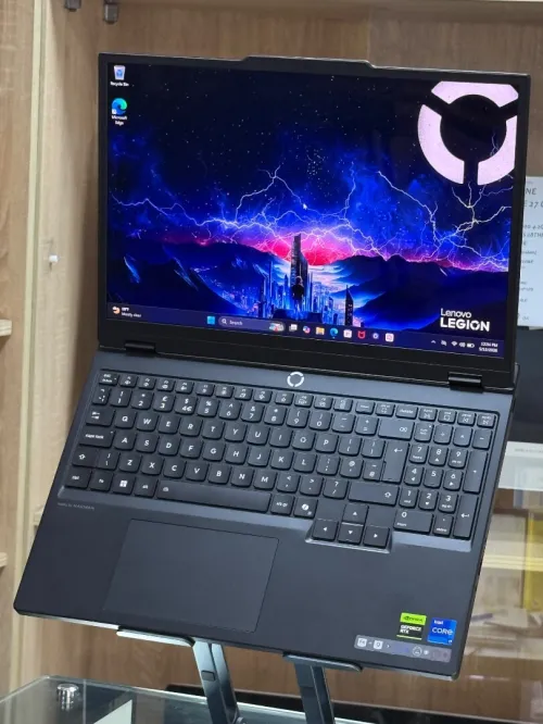 LENOVO LEGION 5 15IRX10 I7 14700Hx 32GO 1TO SSD NVIDIA GEFORCE RTX5070 8GO NEUF