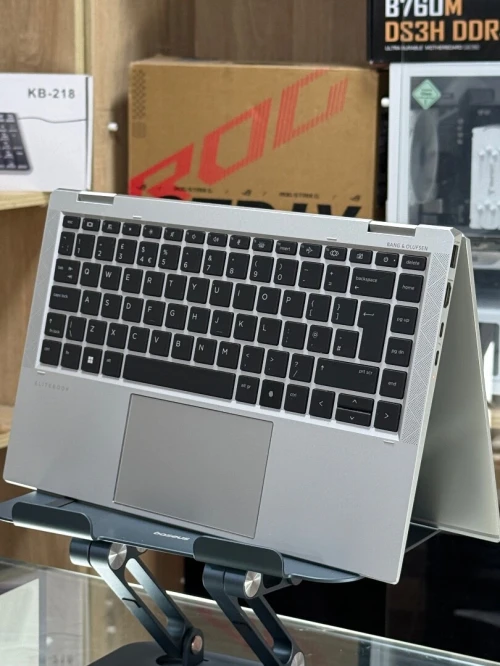 HP ELITEBOOK X360 1040 G8 I7 1185G7 32GO 256GO SSD TACTILE 