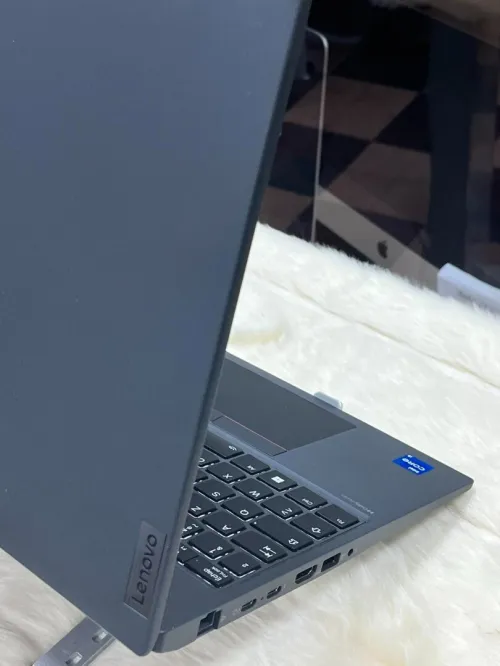 LENOVO THINKPAD T16 NEUF JAMAIS UTILISEE I5 1335U 16GO 256GO SSD ECRAN 16 FULL HD 1080P WIN 11 