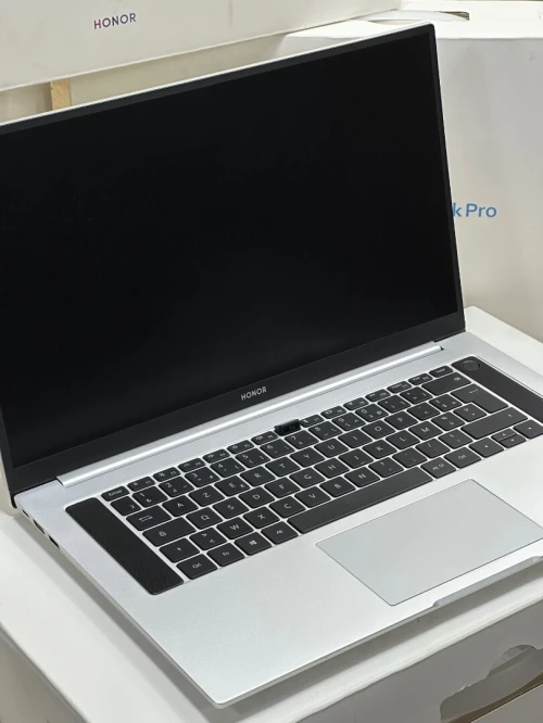 HONOR MAGICBOOK PRO HYLR-WFQ9 AMD RYZEN 5 4600H 16GO 512GO NEUF SOUS EMBALLAGE 
