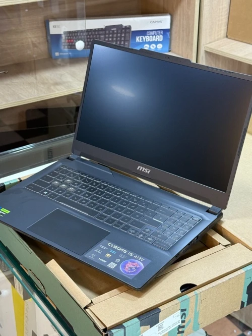 MSI CYBORG 15 A13VE I5 13420H 16GO 512GO SSD NVIDIA GEFORCE RTX4050 6GO NEUF SOUS EMBALLAGE 