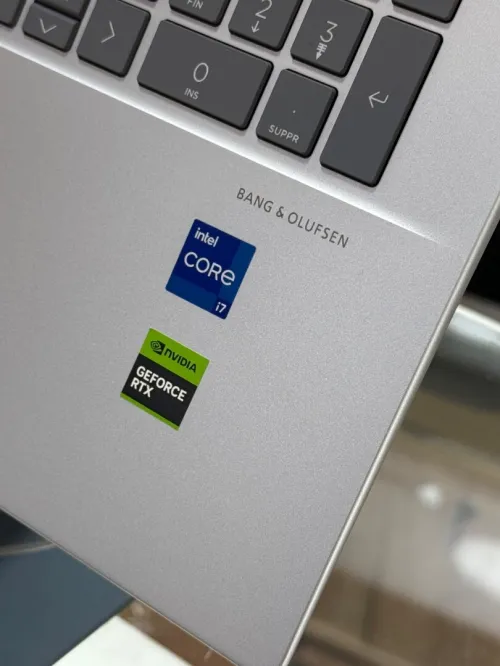 HP ENVY 17 CW0XXX I7 1355U 16GO 512GO SSD NVIDIA GEFORCE RTX3050 4GO GDDR6