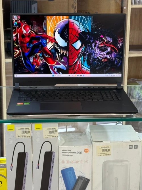 ASUS ROG STRIX G17 AMD RYZEN 9 7945HX 32GO 1TO SSD NVIDIA GEFORCE RTX4080 8GO GDDR6