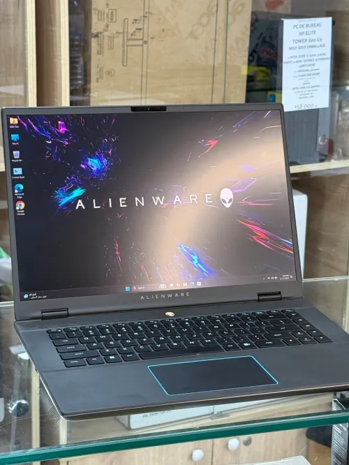 ALIENWARE M16 R2 ULTRA 9 185H 32GO 1TO SSD NVIDIA GEFORCE RTX4070 8GO 3K 240Hz