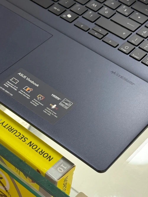 ASUS VIVOBOOK 18 M1807Ha AMD RYZEN 7 260 16GO 512GO SSD NVME NEUF