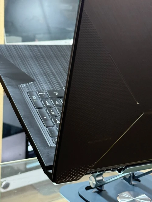 ASUS TUF F17 FX706HM I7 11800H 16GO 512GO SSD NVME NVIDIA GEFORCE RTX3060 6GO GDDR6