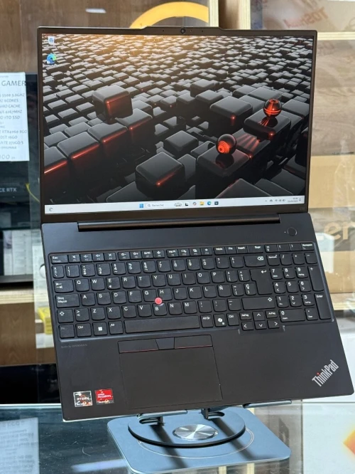 LENOVO THINKPAD E16 Gen 2 AMD RYZEN 5 7535Hs 16GO 256GO SSD NVME 