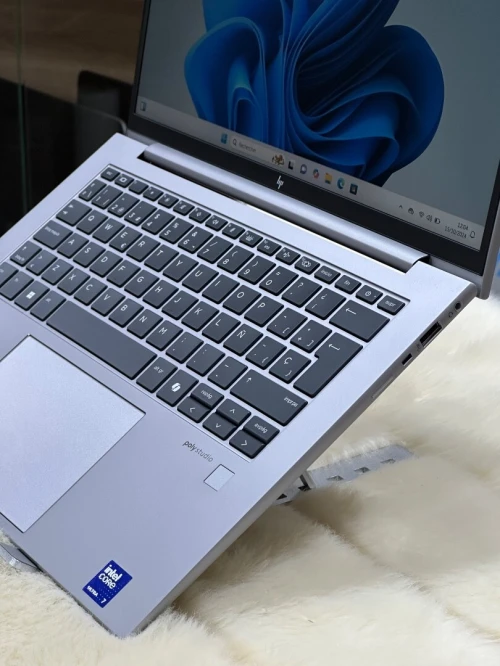 HP ZBOOK FIREFLY 14 G11 CORE ULTRA 7 155H 32GO DDR5 512GO SSD NVME 