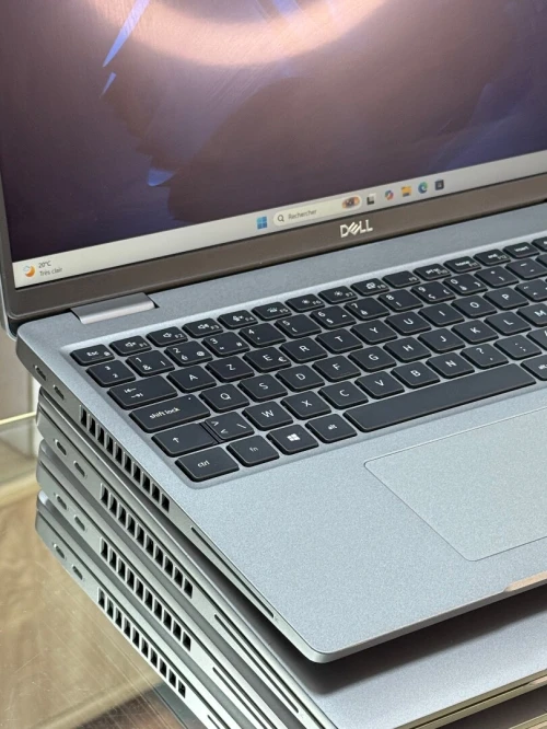 DELL LATITUDE 5520 I5 1135G7 8GO 256GO SSD NVME