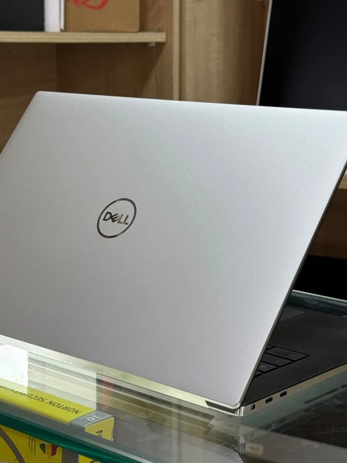DELL XPS 15 9520 I7 12700H 16GO 512GO SSD NVIDIA GEFORCE RTX3050Ti 4GO GDDR6