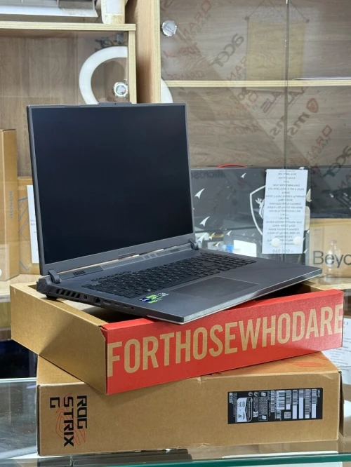 ASUS ROG STRIX G18 G814J I9 14900HX 32GO 1TO SSD NVIDIA GEFORCE RTX4070 8GO NEUF SOUS EMBALLAGE 
