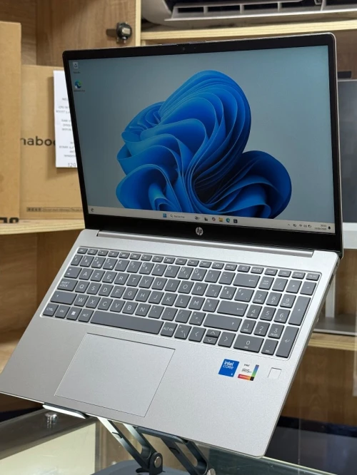 HP LAPTOP 15 FD0XXX INTEL CORE 5 120U 16GO 512GO SSD NVME