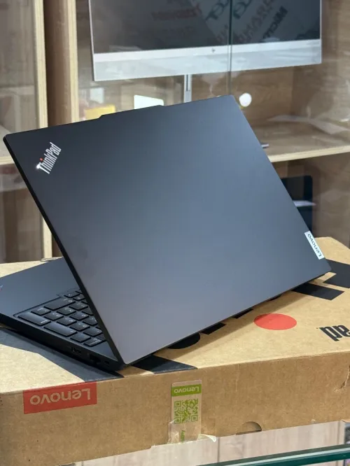 LENOVO THINKPAD E16 I7 13700H 16GO 512GO SSD NVME NEUF SOUS EMBALLAGE