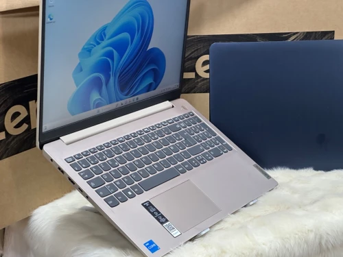LENOVO IDEAPAD 3 15ITL6 I3 1115G4 8GO 256GO SSD NEUF SOUS EMBALLAGE 