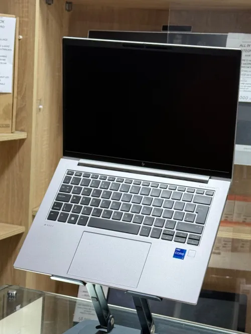 HP ZBOOK FIREFLY 14 G10 I7 1355U 16GO DDR5 512GO SSD NVME NVIDIA RTX500 4GO GDDR6