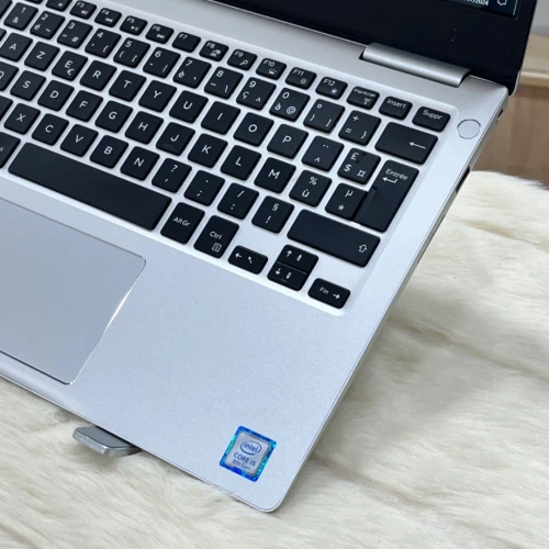 DELL INSPIRON 13 I5 8250U RAM 8GO 256 SSD ECRAN 13.3 1080 LED WIN 10 