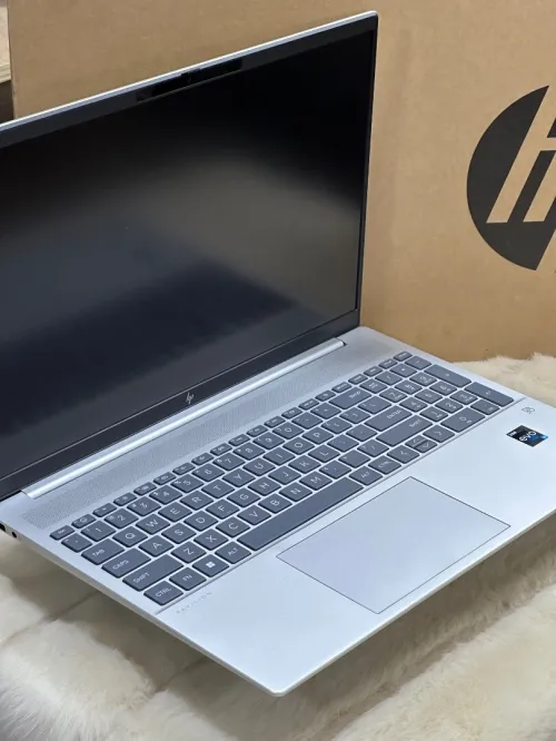 HP PAVILION PLUS 16-AB0XXX I5 13500H 16GO 512GO SSD NEUF SOUS EMBALLAGE 