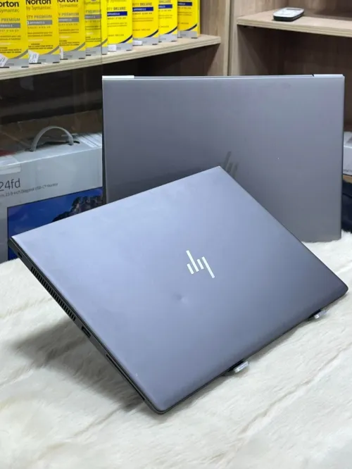 HP ZBOOK 14U G5 I5 7200U  2.7GHZ 8GO DDR4 256GO SSD AMD RADEON PRO WX3100 2GO 14" FULL HD WIN 11