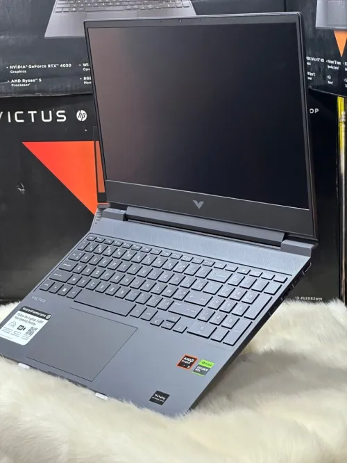 HP VICTUS 15 FB2082WM AMD RYZEN 5 8645HS 16GO DDR5 512GO SSD NVIDIA GEFORCE RTX4050 6GO GDDR6 NEUF 