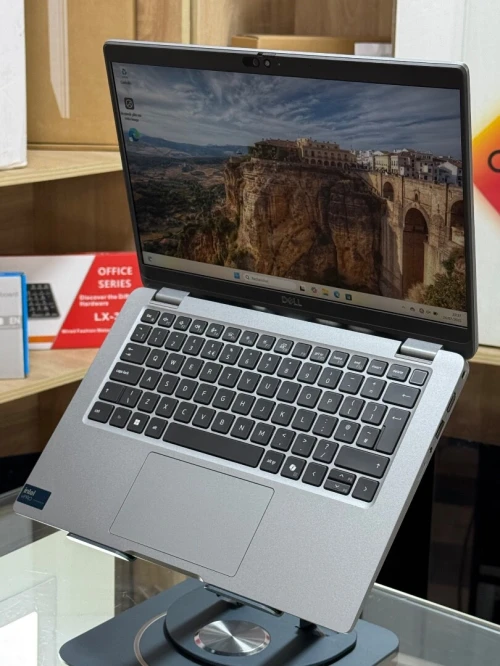 DELL LATITUDE 5350 ULTRA 5 135U 16GO 256GO SSD NVME