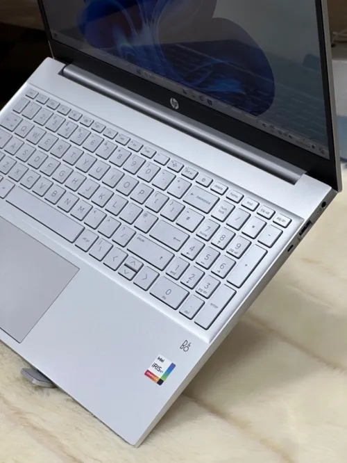 HP PAVILLON 15 EG2XXX I5 1235U 8GO 512GO SSD TACTILE 
