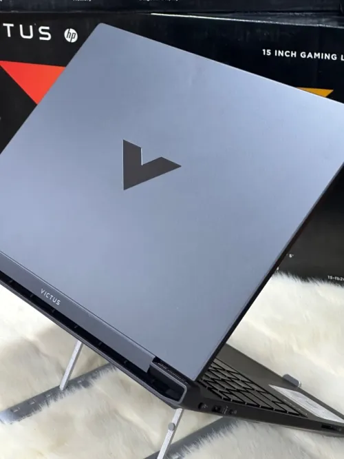 HP VICTUS 15 FB2082WM AMD RYZEN 5 8645HS 16GO DDR5 512GO SSD NVIDIA GEFORCE RTX4050 6GO GDDR6 NEUF 