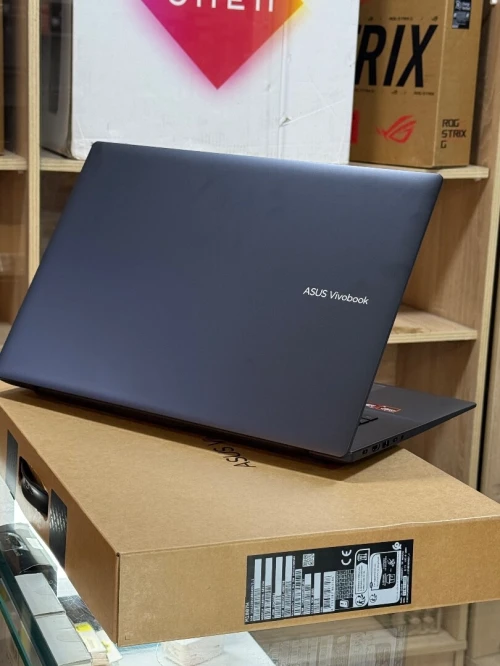 ASUS VIVOBOOK 18 M1807H AMD RYZEN 7 260 32GO 1TO SSD NVME NEUF SOUS EMBALLAGE